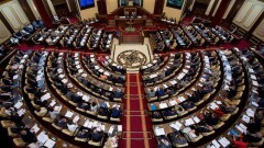 Поправки по лишению гражданства за терроризм вернули в Мажилис