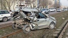 Daewoo Matiz в результате ДТП уменьшился вдвое