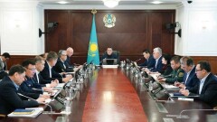 Аскар Мамин поручил усилить контроль на границе с Китаем из-за коронавируса 
