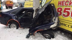 Водитель раздавленного трамваем авто готовит иск к ЖКХ Усть-Каменогорска