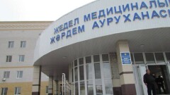 Даниал Ахметов пригрозил увольнением директору больницы, в которой пустуют помещения