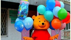 Минздрав Узбекистана объявил борьбу с помпезными выписками из роддома
