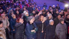 Многодетные матери стихийно собирались в Астане и Алматы. Что они хотят изменить?