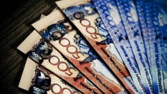 Выплата в 42 500 тенге: Мамин поручил обеспечить открытие счетов казахстанцам, у которых их нет