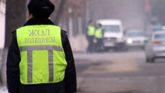 Сцену из боевика с полицейскими и пешей погоней наблюдали жители Атырау