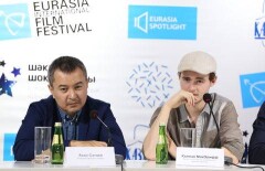 В Алматы показали "Хакер" Акана Сатаева