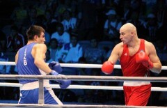 Боксёры Елеусинов и Дычко пробились в финал ЧМ