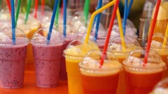 McDonald’s отказывается от пластиковых трубочек