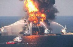 Новые силы привлечены для тушения пожара в Каспийском море