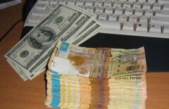 В декабре казахстанцы положили на тенговые депозиты рекордную сумму - 3,5 трлн тенге