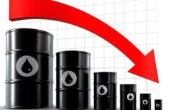 Келимбетов прогнозирует цену на нефть в пределах 50-70 долларов за баррель