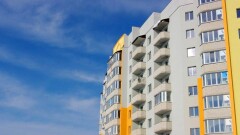 Свет в карагандинской новостройке появляется исключительно в присутствии акима Абдибекова 