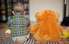 Несколько сотен маленьких казахстанцев избежали детдома благодаря "Дому Мамы"