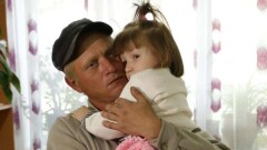 Отец Миланы, найденной в районе аэропорта Астаны, намерен в суде доказать своё родство