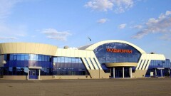 В аэропорту Талдыкоргана сгорел топливозаправщик, пострадали два человека