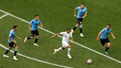 Франция победила Уругвай и стала первым полуфиналистом чемпионата мира по футболу