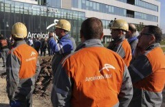 Глава "АрселорМиттал Темиртау" разочаровал металлургов письмом о зарплате