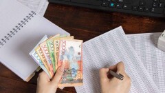 Маслихат внёс уточнения в бюджет Алматы: деньги выделяют на вагоны метро, койки в морге и капремонт дворов
