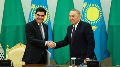Назарбаев и Бердымухамедов подписали первый в Средней Азии договор о демаркации