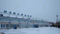 Аэропорт Павлодара закрыли: взлётная полоса превратилась в каток