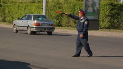 Сагинтаев отказал депутатам в просьбе вернуть жезлы полицейским