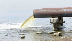  Пять несанкционированных источников сброса обнаружили на реке Урал в Атырау