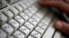 Почему поправки против оскорблений и травли в соцсетях пока не хотят обнародовать