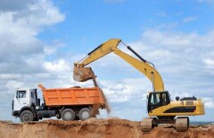 Поступок экскаваторщика привёл в восторг пользователей Сети