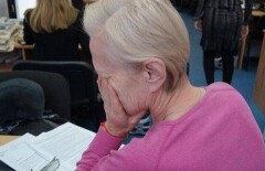 В деле о жестоком избиении пенсионерки в Алматы появились подозреваемые