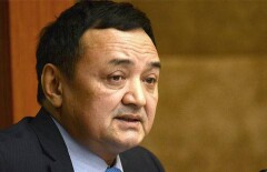 Застрявшему на трассе депутату Тиникееву в КЧС посоветовали узнавать погоду заранее