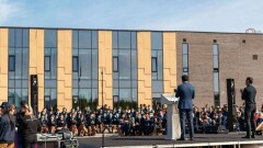 В IQanat High School of Burabay заявили, что уплатят штраф за нарушение масочного режима