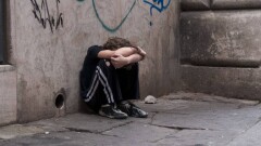В Актобе бездомного мужчину с двумя детьми уличили в обмане 