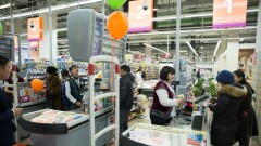 Суд обязал крупную сеть супермаркетов "Рамстор" продавать куриное мясо на развес