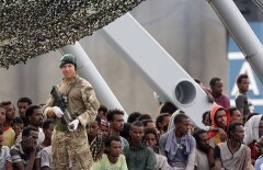 Евросоюз планирует депортировать 400 тысяч нелегальных мигрантов