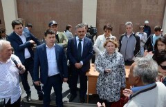Не всё то "Алтын", что строит