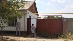 Многодетной семье из Тараза волонтёры предоставили временное жильё