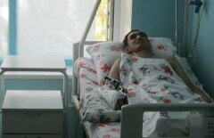 Премьер-министр РК навестил раненых во время теракта