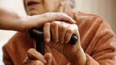 91-летняя астанчанка впустила в дом "пенсионного агента" и осталась без денег