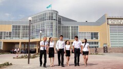 Преподавать предметы на английском языке будут на добровольной основе – Сагадиев