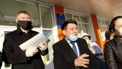 За спущенную на подбородок маску оштрафовали замакима Костаная