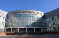 Вместо уроков 40 учеников Назарбаев Интеллектуальной школы смотрели Послание Президента