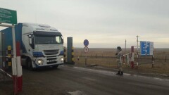 В ЗКО на границе Казахстана с Россией застряли сотни грузовых машин