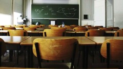 Из-за нехватки педагогов в школах Актюбинской области работают пенсионеры