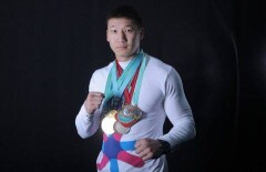 Спортсмен из Кокшетау завоевал "золото" для сборной мира по смешанным единоборствам