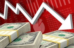 Курс доллара в Казахстане снизился ещё на четыре тенге