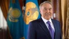 Назарбаев поздравил с Днём защитника Отечества: Люди в военной форме проявляют отвагу и в мирное время
