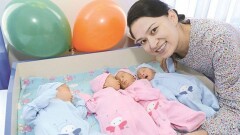 Четверняшек пограничника из Астаны спустя месяц после рождения выписали домой
