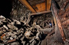 В степногорской шахте насмерть завалило слесаря горной породой