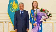 Тасмагамбетов досрочно присвоил Рыпаковой звание майора
