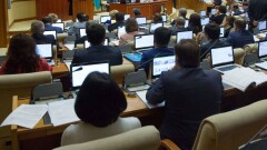 Мажилис в первом чтении одобрил законопроект о валютном регулировании